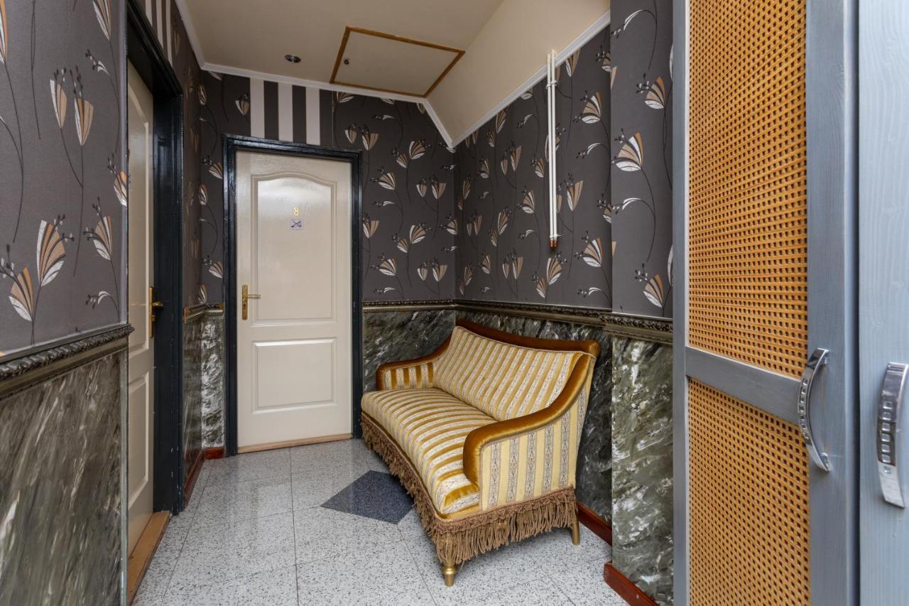 Illes Hotel Segedin Dış mekan fotoğraf