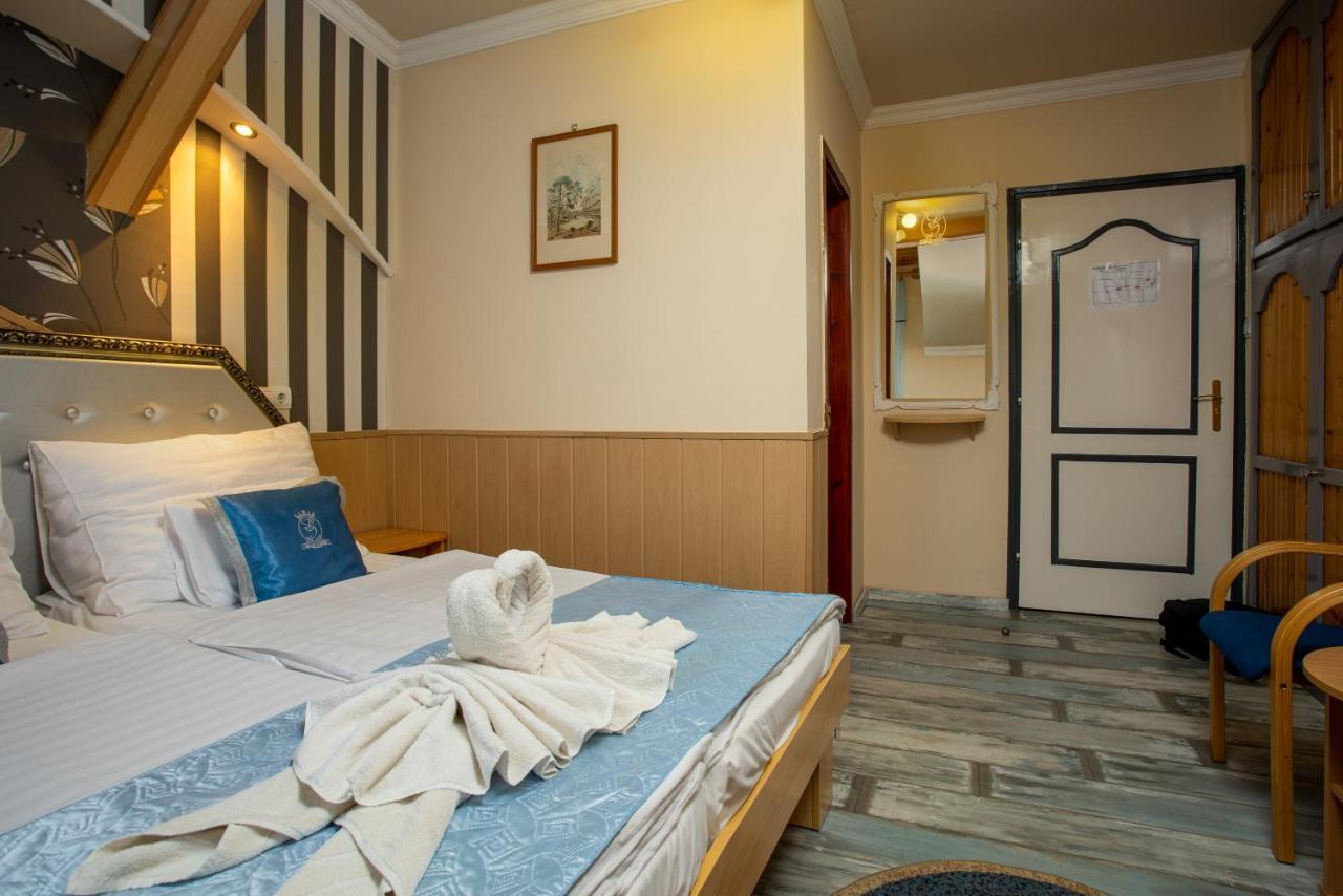 Illes Hotel Segedin Dış mekan fotoğraf