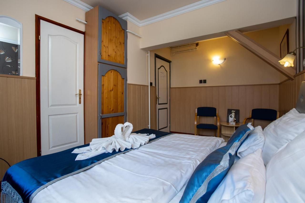 Illes Hotel Segedin Dış mekan fotoğraf