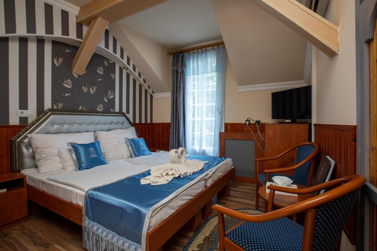 Illes Hotel Segedin Dış mekan fotoğraf