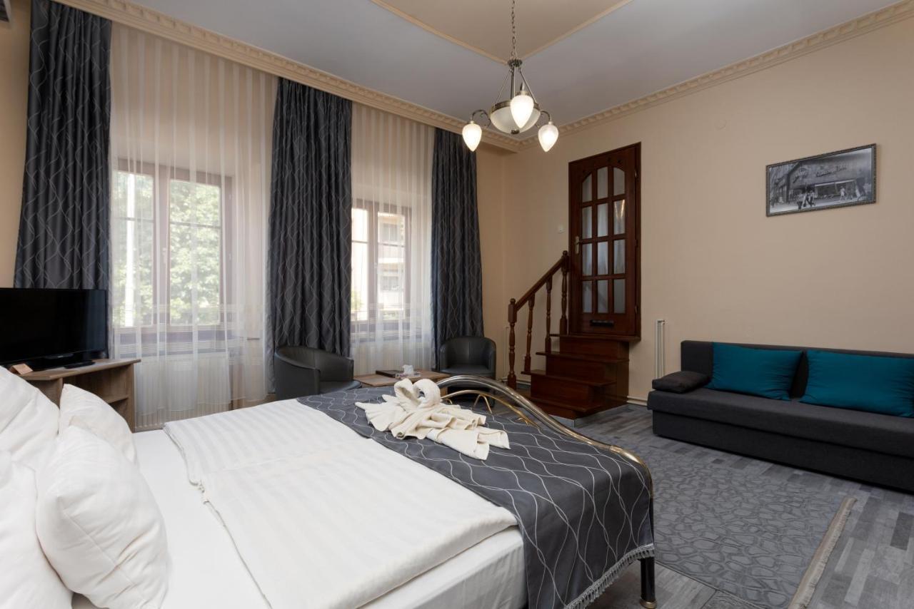 Illes Hotel Segedin Dış mekan fotoğraf